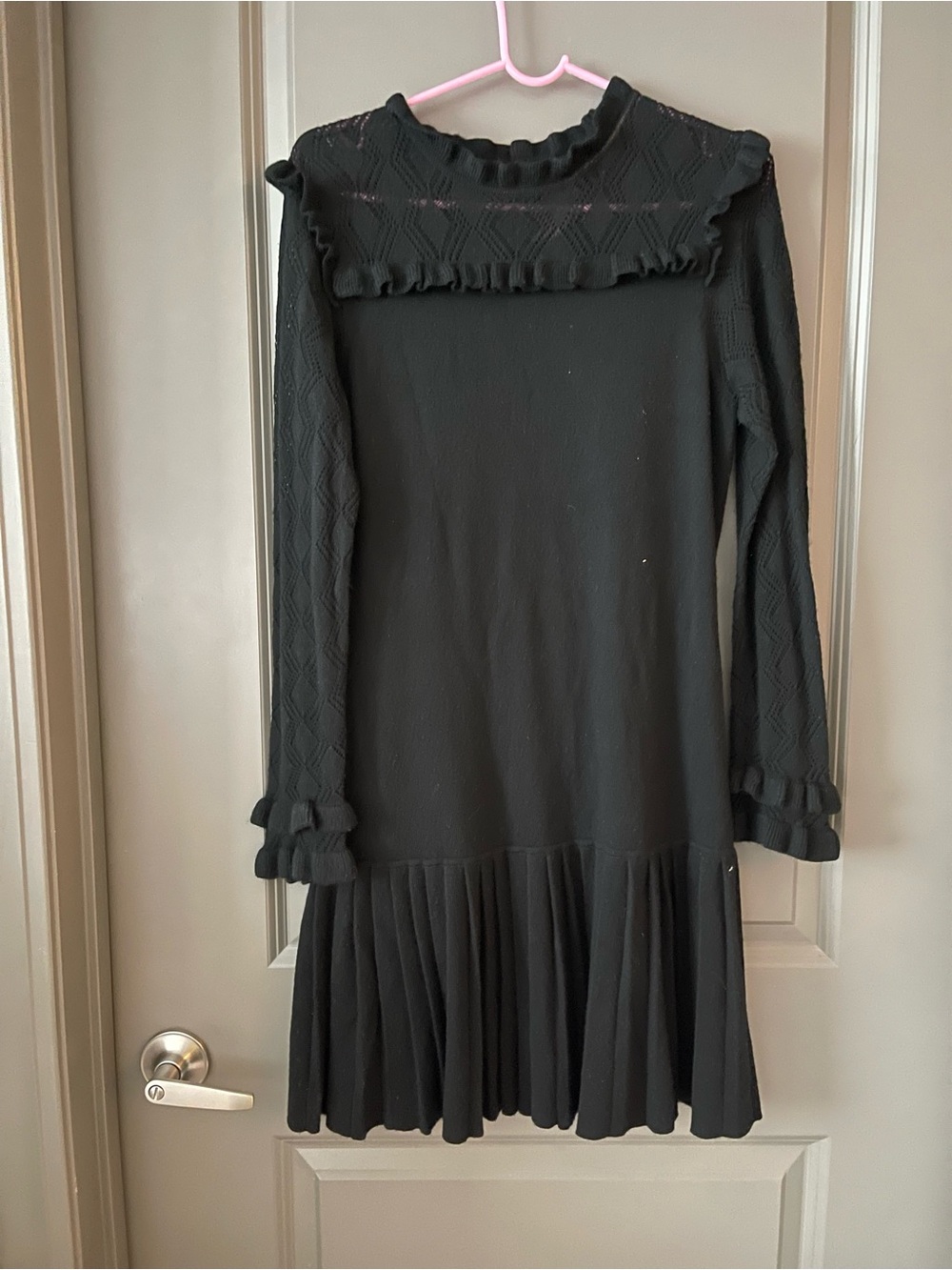 Shoshanna Black Ruffled Yoke Long-Sleeve  Dress 49 % merino wool size Medium